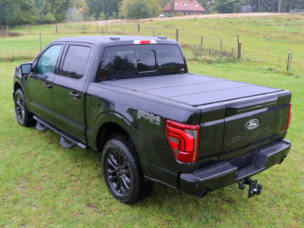 HSP | 3-teilig klappbare Laderaumabdeckung | passend für Ford F-150 (2015-2025) 5.5ft Bed