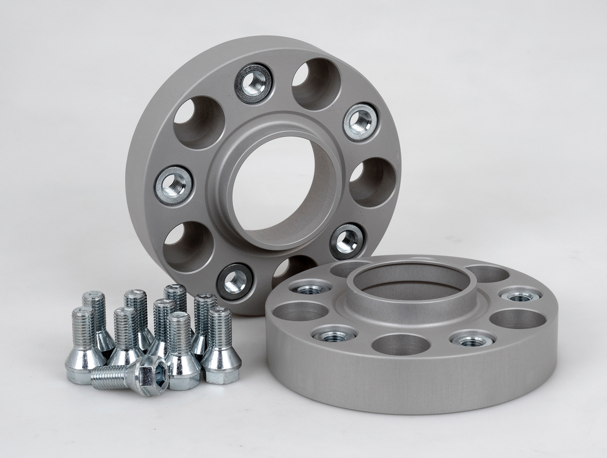 Eibach Aluminium Spurverbreiterung 2x 30 mm passend für VW GOLF VIII (CD1) (07/2019-)