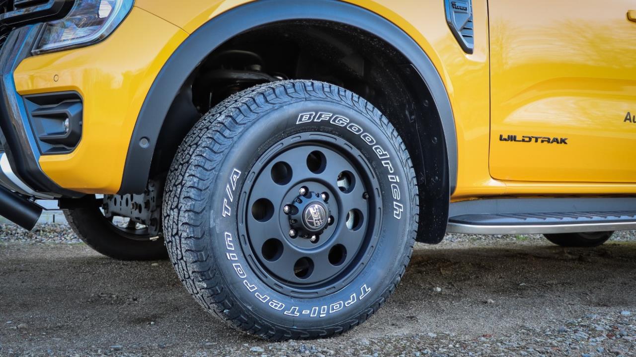 1x Komplettrad W-TEC XPlorer 17" + 285/65 (121-S) General Grabber AT3 passend für Ford Ranger (2012-2018)