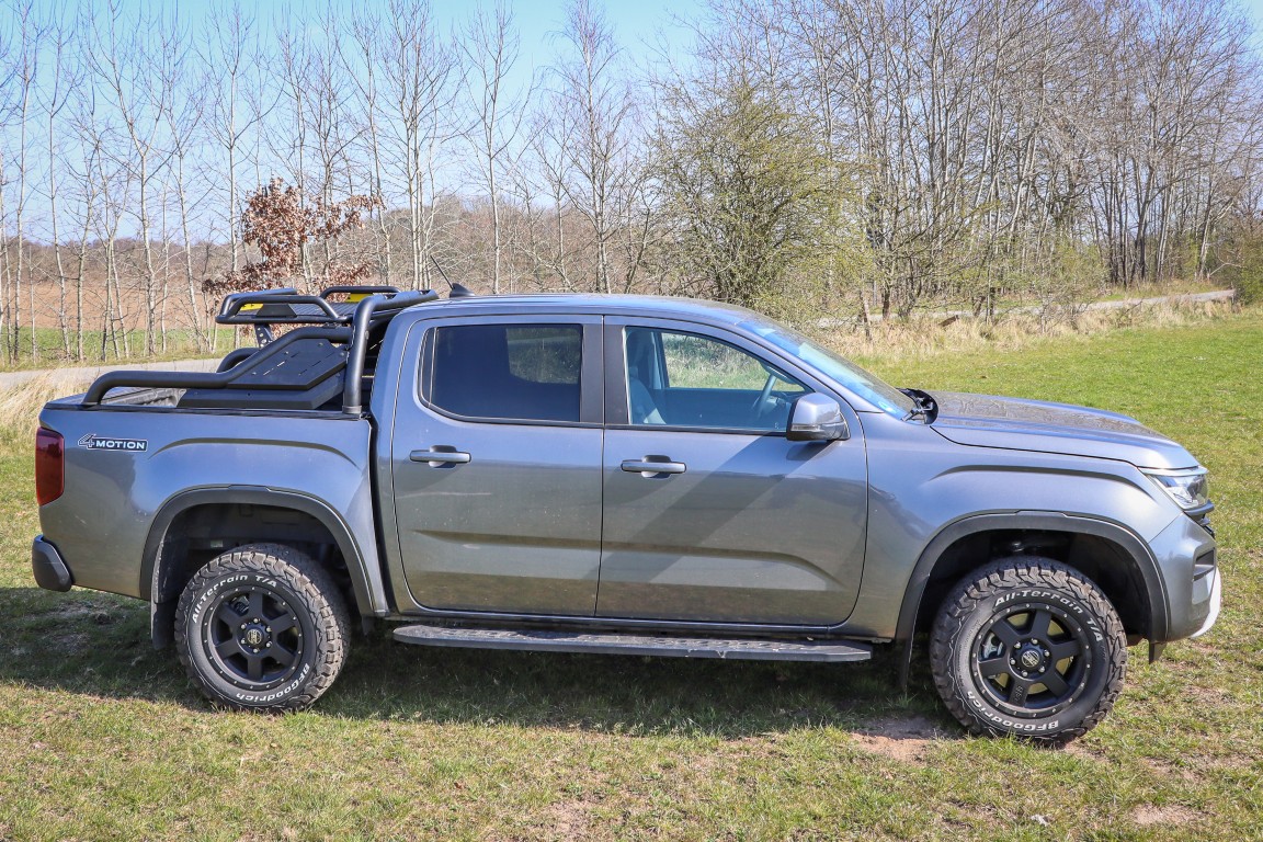 HSP Black Stealth rollbar + mounting rails suitable for VW Amarok T1 (2023-)
