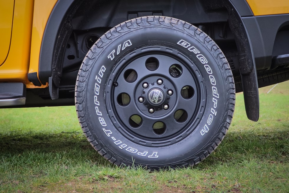 1x Alufelge W-TEC XPlorer17" + RDKS-Sensor passend für Ford Ranger Raptor (2023-)