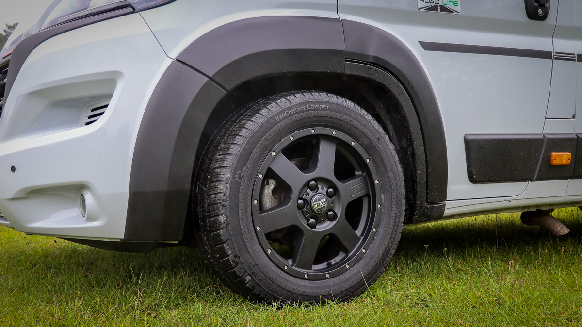 1x complete wheel W-TEC All Terrain 18" + 255/60 R18 (112-V) Goodyear V4S-G3 suitable for Fiat Ducato (2006-) BC 5x118