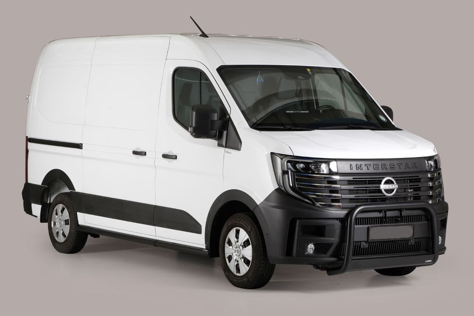 Black bullbar Ø 63 mm suitable for Nissan Interstar (2025-)