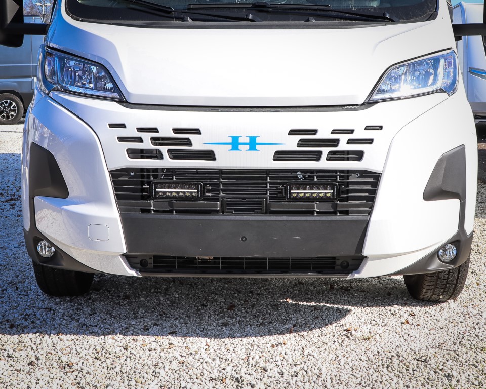 Euralight | LED driving lights grille kit | suitable for Citroen Jumper (2024-)