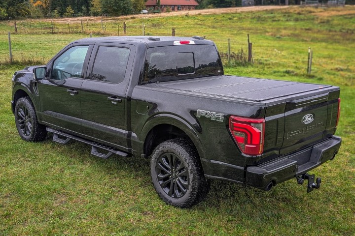 HSP schwarz matte Schwellerrohre Black Panther passend für Ford F150 (2015-)