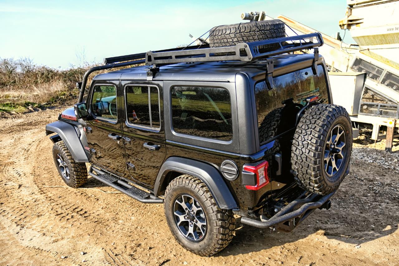 Schwarz matt strukturierte Rock Rails passend für Jeep Wrangler JL 4-Türer (2018-)