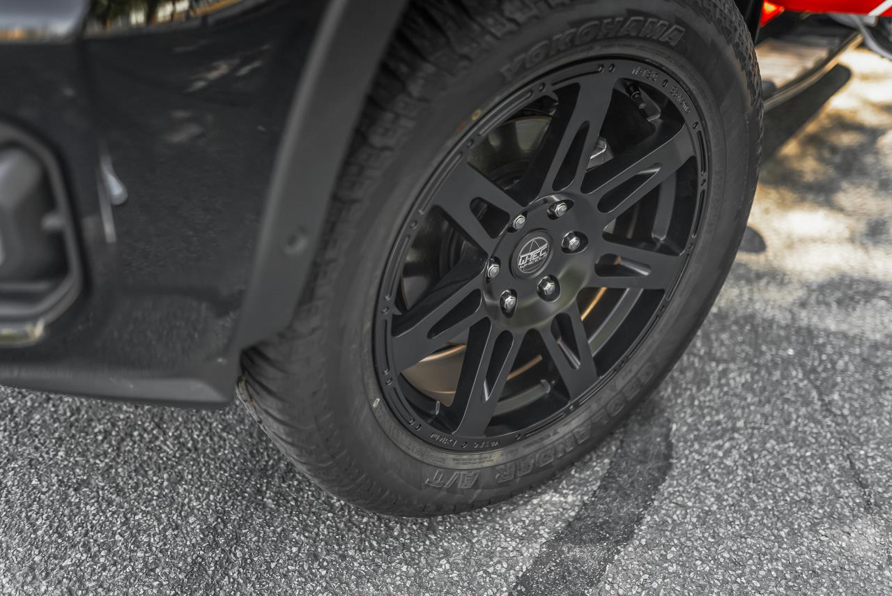 1x W-TEC Extreme Black Edition 20" alloy wheel + TPMS-sensor suitable for Ford Ranger (2012-2018)