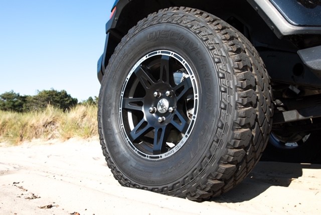 1x complete wheel W-TEC Extreme 17" + 265/65 (120-S) BF Goodrich All Terrain suitable for Jeep Commander WH (2006-2010)