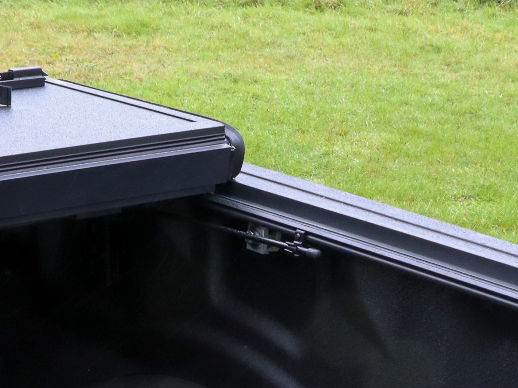 HSP | 3-teilig klappbare Laderaumabdeckung | passend für Ford F-150 (2015-2025) 5.5ft Bed