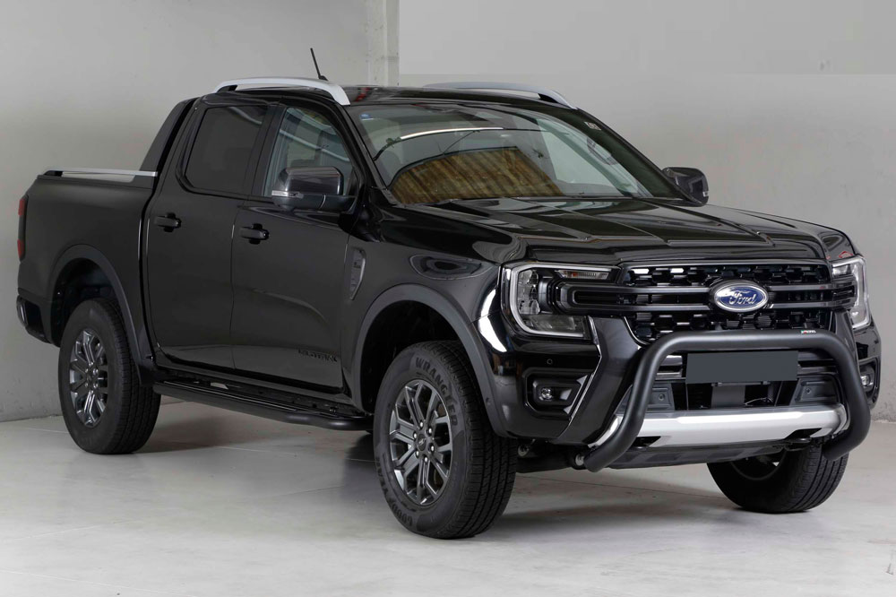 Black matt bullbar suitable for Ford Ranger (2023-)