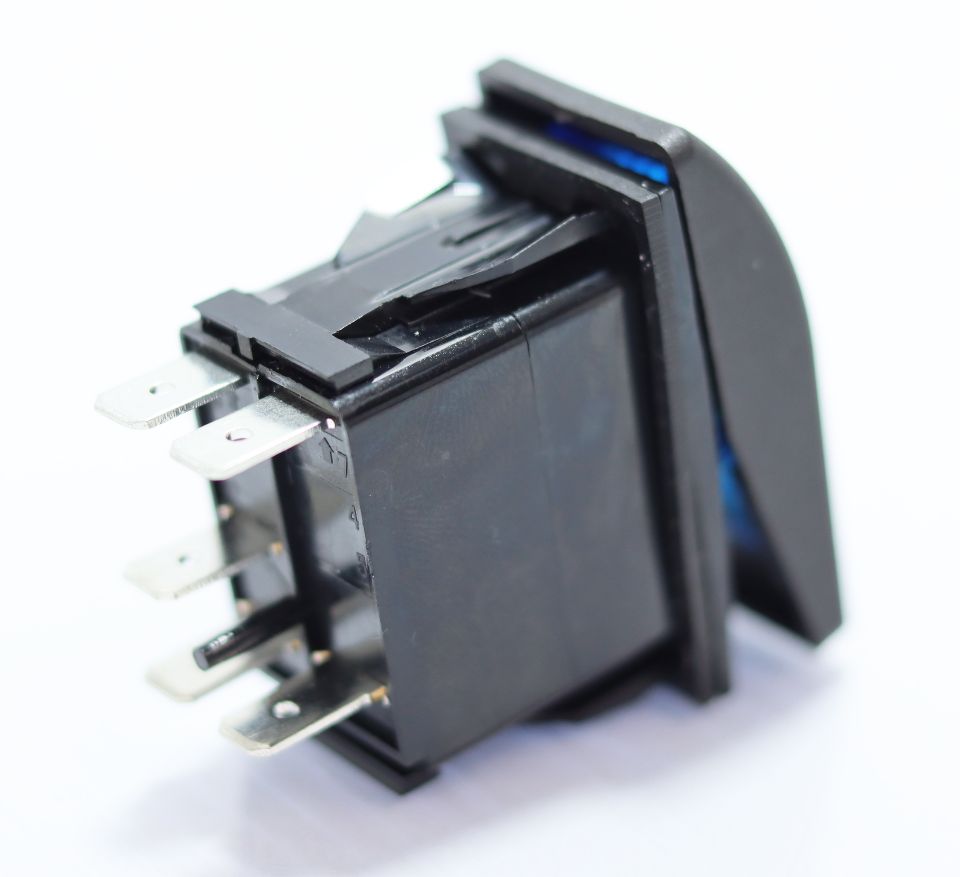 Euralight 5-pin illuminated toggle switch for auxiliary lights
