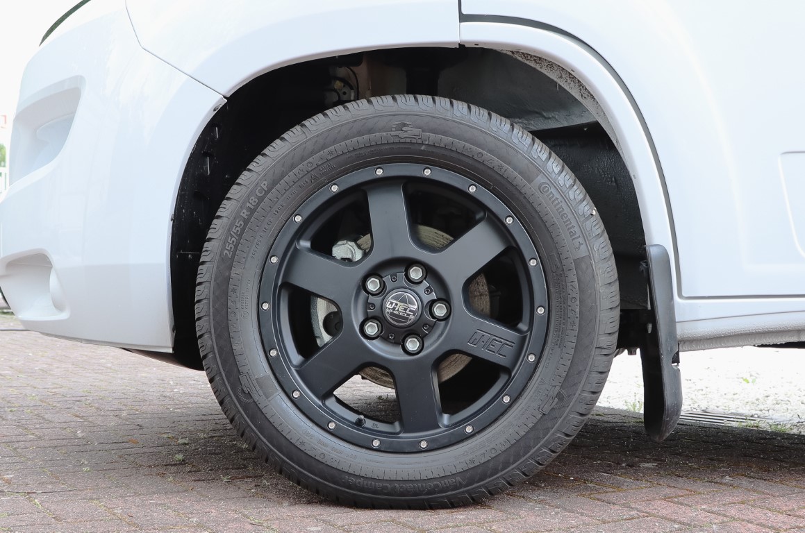 1x complete wheel W-TEC All Terrain 18" + 235/55 R18 (104-V) GOODYEAR V4S-G3 suitable for Fiat Ducato (2006-) 5x118