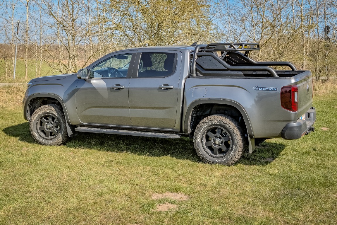HSP Black Stealth rollbar + mounting rails suitable for VW Amarok T1 (2023-)