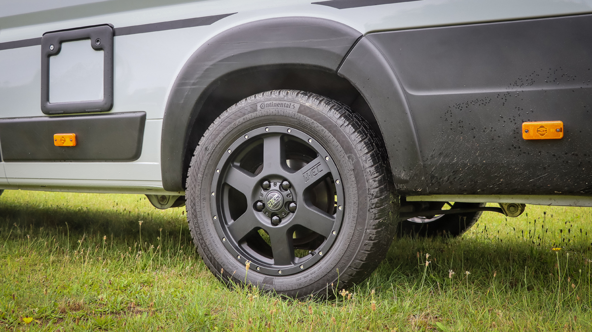1x complete wheel W-TEC All Terrain 18" + 255/60 R18 (112-V) Goodyear V4S-G3 suitable for Citroen Jumper (2006-) BC 5x118