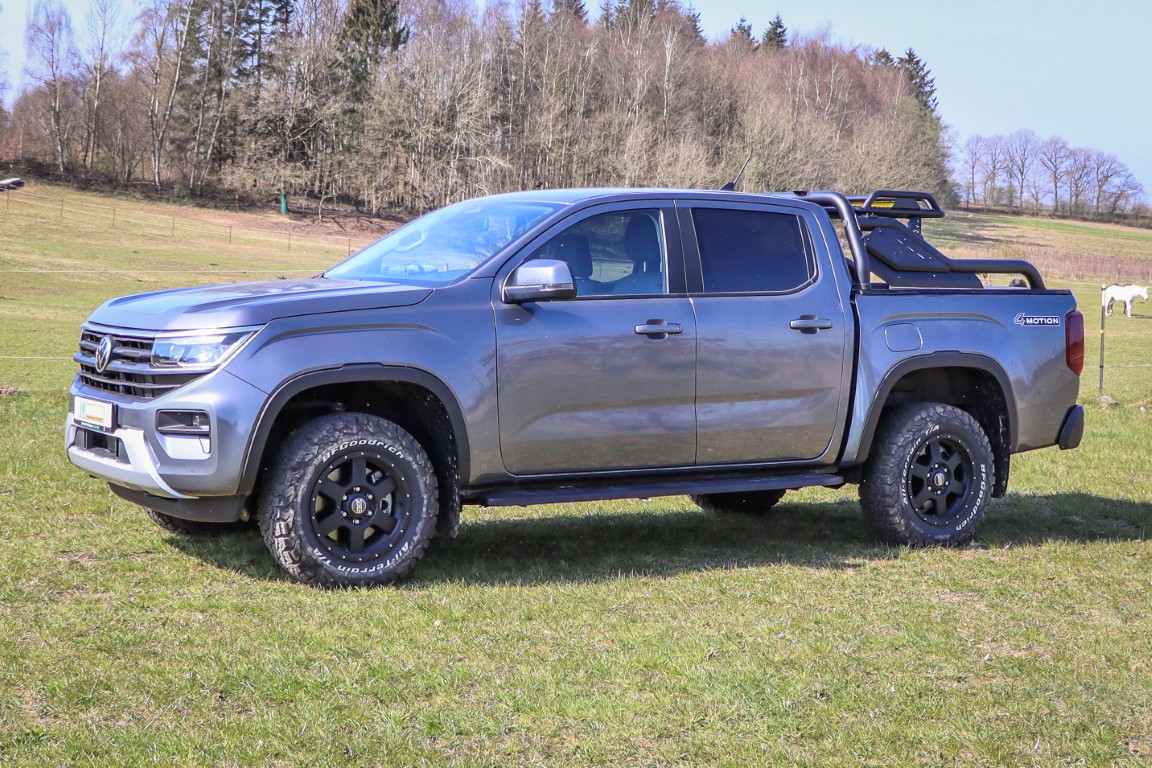 HSP Black Stealth rollbar + mounting rails suitable for VW Amarok T1 (2023-)